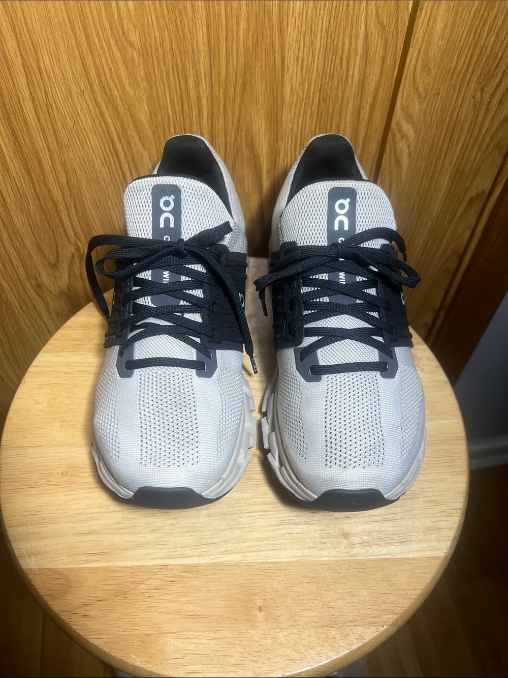 On Running Light Gray and Black Men's Athletic Running Shoes